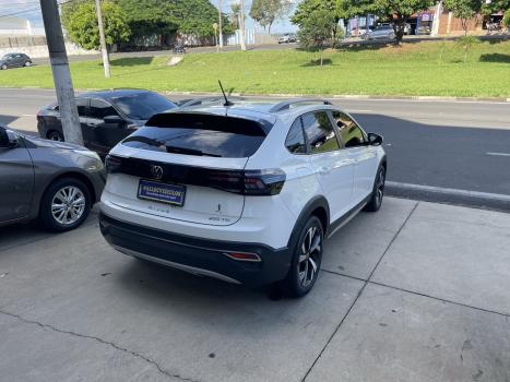 VOLKSWAGEN Nivus 1.0 4P FLEX 200 TSI HIGHLINE TURBO AUTOM�TICO, Foto 8