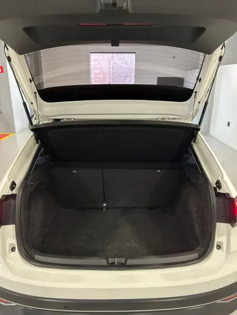 VOLKSWAGEN Nivus 1.0 4P FLEX 200 TSI COMFORTLINE TURBO AUTOM�TICO, Foto 8