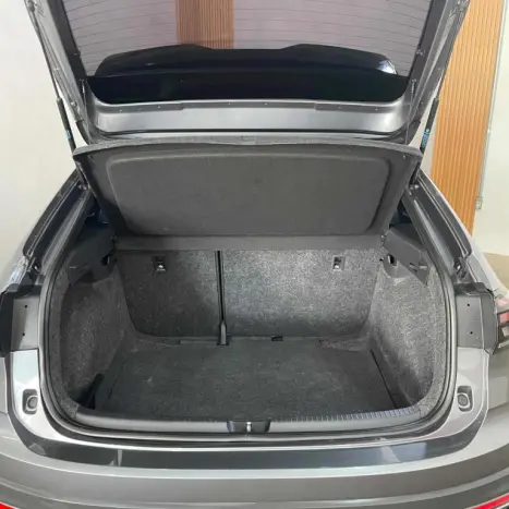 VOLKSWAGEN Nivus 1.0 4P FLEX 200 TSI HIGHLINE TURBO AUTOM�TICO, Foto 13