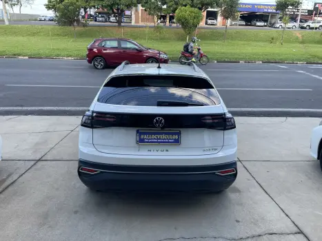 VOLKSWAGEN Nivus 1.0 4P FLEX 200 TSI COMFORTLINE TURBO AUTOM�TICO, Foto 4