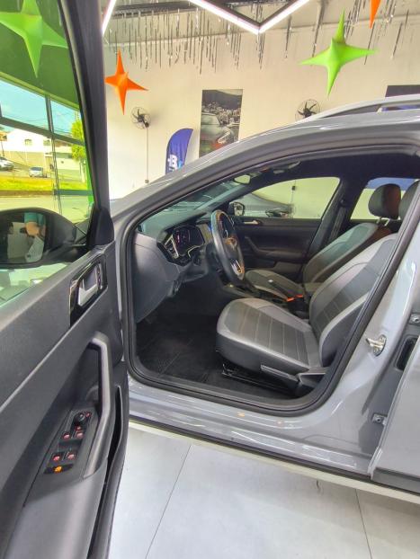 VOLKSWAGEN Nivus 1.0 4P FLEX 200 TSI HIGHLINE TURBO AUTOM�TICO, Foto 8