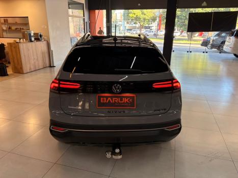 VOLKSWAGEN Nivus 1.0 4P FLEX 200 TSI HIGHLINE TURBO AUTOM�TICO, Foto 10