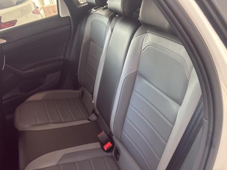 VOLKSWAGEN Nivus 1.0 4P FLEX 200 TSI HIGHLINE TURBO AUTOM�TICO, Foto 12