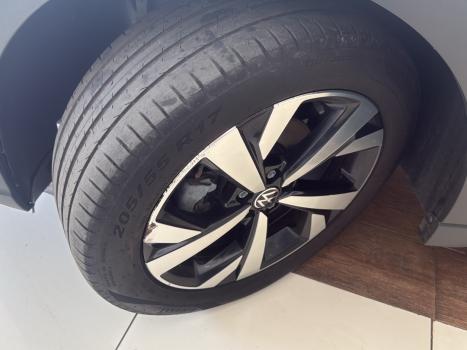 VOLKSWAGEN Nivus 1.0 4P FLEX 200 TSI HIGHLINE TURBO AUTOM�TICO, Foto 15