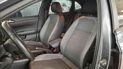 VOLKSWAGEN Nivus 1.0 4P FLEX 200 TSI HIGHLINE TURBO AUTOM�TICO, Foto 8