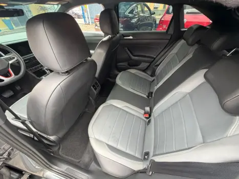VOLKSWAGEN Nivus 1.0 4P FLEX 200 TSI HIGHLINE TURBO AUTOM�TICO, Foto 9