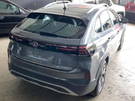 VOLKSWAGEN Nivus 1.0 4P FLEX 200 TSI HIGHLINE TURBO AUTOM�TICO, Foto 2