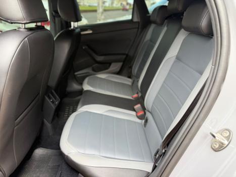 VOLKSWAGEN Nivus 1.0 4P FLEX 200 TSI HIGHLINE TURBO AUTOMÁTICO, Foto 12