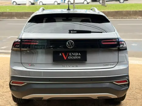 VOLKSWAGEN Nivus 1.0 4P FLEX 200 TSI HIGHLINE TURBO AUTOMÁTICO, Foto 7