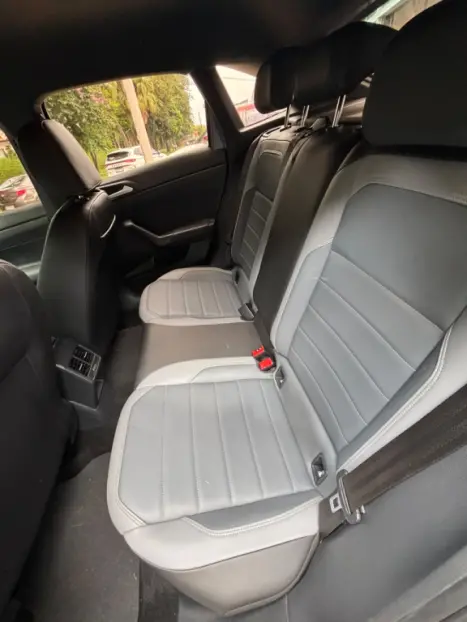 VOLKSWAGEN Nivus 1.0 4P FLEX 200 TSI HIGHLINE TURBO AUTOMÁTICO, Foto 12