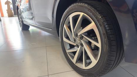 VOLKSWAGEN Polo Hatch 1.0 12V 4P 200 TSI HIGHLINE AUTOM�TICO, Foto 4