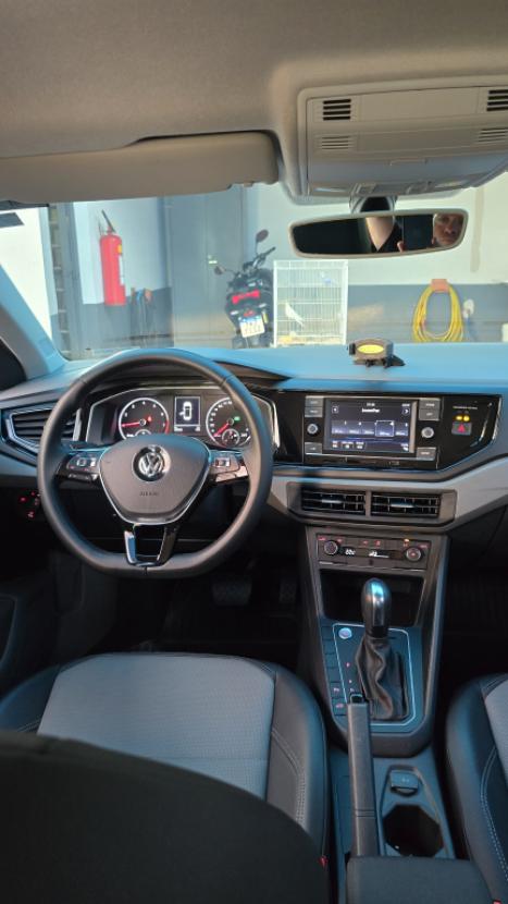 VOLKSWAGEN Polo Hatch 1.0 12V 4P 200 TSI  COMFORTLINE AUTOM�TICO, Foto 4
