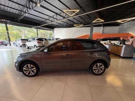 VOLKSWAGEN Polo Hatch 1.0 12V 4P 200 TSI  COMFORTLINE AUTOM�TICO, Foto 4