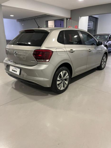 VOLKSWAGEN Polo Hatch 1.0 12V 4P 200 TSI HIGHLINE AUTOM�TICO, Foto 4