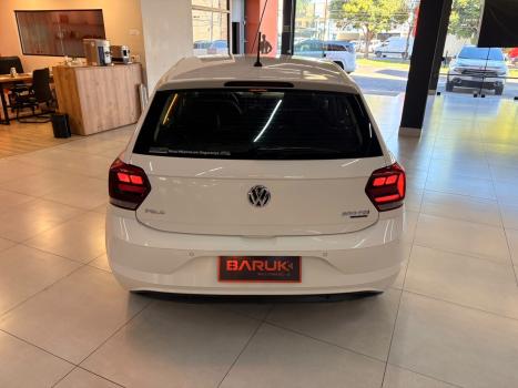 VOLKSWAGEN Polo Hatch 1.0 12V 4P 200 TSI  COMFORTLINE AUTOM�TICO, Foto 10
