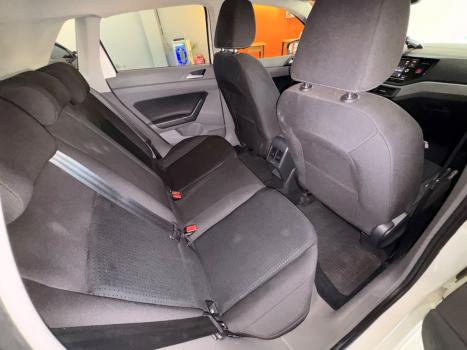 VOLKSWAGEN Polo Hatch 1.0 12V 4P 200 TSI  COMFORTLINE AUTOM�TICO, Foto 19