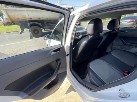 VOLKSWAGEN Polo Hatch 1.0 12V 4P 200 TSI  COMFORTLINE AUTOM�TICO, Foto 13