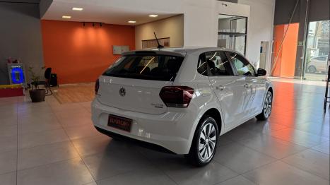 VOLKSWAGEN Polo Hatch 1.0 12V 4P 200 TSI  COMFORTLINE AUTOM�TICO, Foto 2