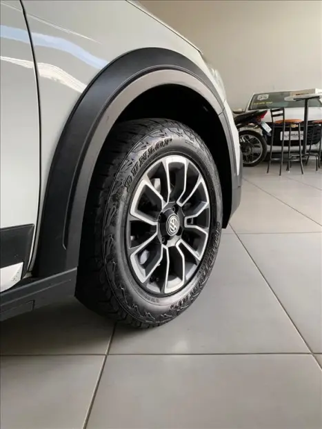 VOLKSWAGEN Saveiro 1.6 16V G6 CROSS CABINE DUPLA FLEX, Foto 8