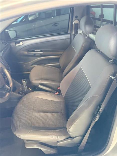 VOLKSWAGEN Saveiro 1.6 G6 TRENDLINE CABINE DUPLA FLEX, Foto 5