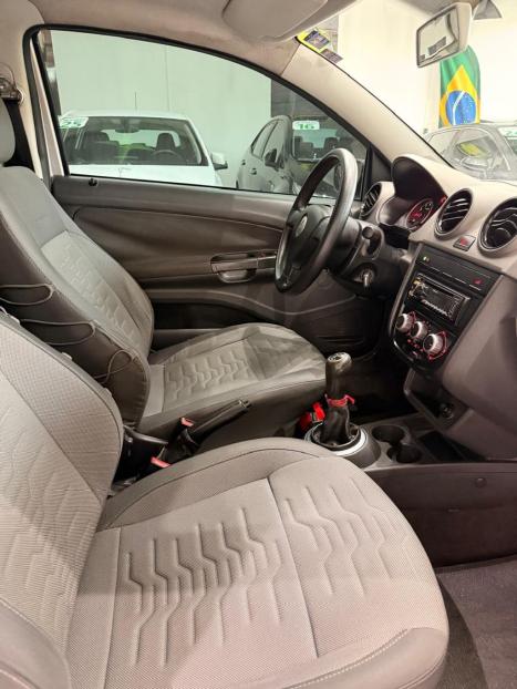 VOLKSWAGEN Saveiro 1.6 G5 CROSS CABINE ESTENDIDA FLEX, Foto 6