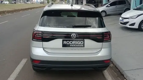 VOLKSWAGEN T-Cross 1.0 4P 200 TSI FLEX SENSE AUTOMÁTICO, Foto 6 VOLKSWAGEN T-Cross 1.0 4P 200 TSI FLEX SENSE AUTOMÁTICO, Foto 6