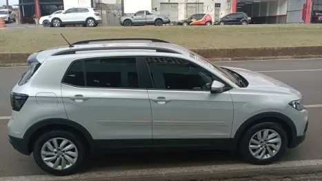 VOLKSWAGEN T-Cross 1.0 4P 200 TSI FLEX SENSE AUTOMÁTICO, Foto 8 VOLKSWAGEN T-Cross 1.0 4P 200 TSI FLEX SENSE AUTOMÁTICO, Foto 8