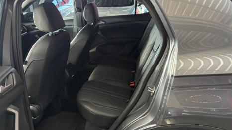 VOLKSWAGEN T-Cross 1.4 4P 250 TSI FLEX HIGHLINE AUTOM�TICO, Foto 18