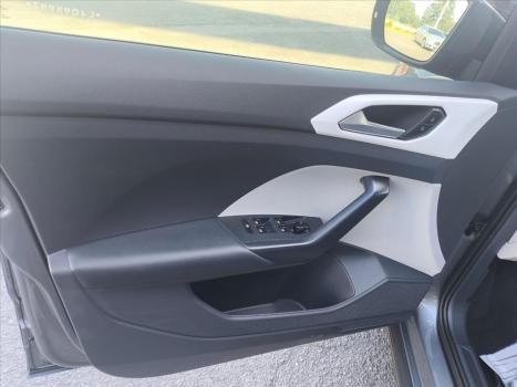 VOLKSWAGEN T-Cross 1.4 4P 250 TSI FLEX HIGHLINE AUTOM�TICO, Foto 13
