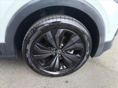 VOLKSWAGEN T-Cross 1.4 4P 250 TSI FLEX HIGHLINE AUTOM�TICO, Foto 13
