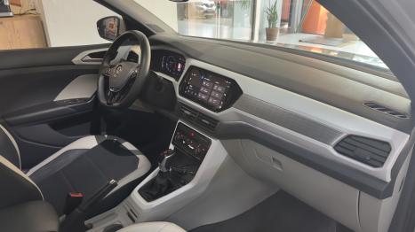 VOLKSWAGEN T-Cross 1.4 4P 250 TSI FLEX HIGHLINE AUTOM�TICO, Foto 15
