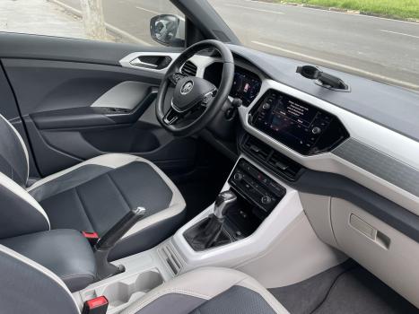 VOLKSWAGEN T-Cross 1.4 4P 250 TSI FLEX HIGHLINE AUTOM�TICO, Foto 16