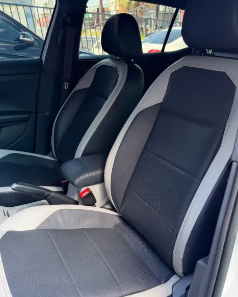 VOLKSWAGEN T-Cross 1.4 4P 250 TSI FLEX HIGHLINE AUTOM�TICO, Foto 8