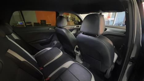 VOLKSWAGEN T-Cross 1.4 4P 250 TSI FLEX HIGHLINE AUTOM�TICO, Foto 8