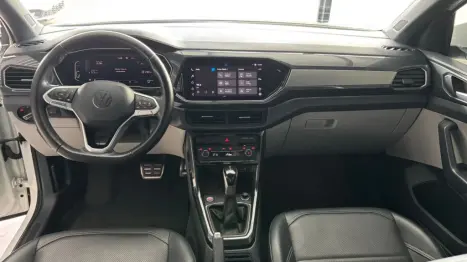 VOLKSWAGEN T-Cross 1.4 4P 250 TSI FLEX HIGHLINE AUTOM�TICO, Foto 8