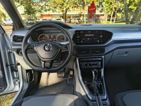 VOLKSWAGEN T-Cross 1.0 4P 200 TSI FLEX COMFORTLINE AUTOM�TICO, Foto 15