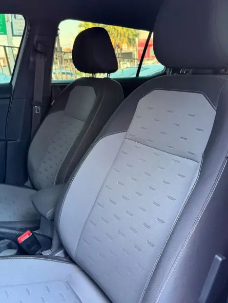 VOLKSWAGEN T-Cross 1.0 4P 200 TSI FLEX COMFORTLINE AUTOM�TICO, Foto 9