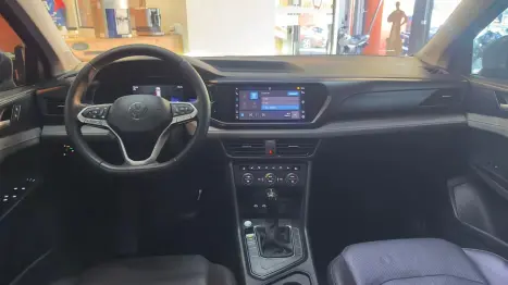 VOLKSWAGEN Taos 1.4 16V 4P FLEX 250 TSI COMFORTLINE AUTOM�TICO, Foto 11