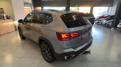 VOLKSWAGEN Taos 1.4 16V 4P FLEX 250 TSI COMFORTLINE AUTOM�TICO, Foto 12