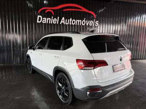 VOLKSWAGEN Taos 1.4 16V 4P FLEX 250 TSI COMFORTLINE AUTOM�TICO, Foto 6