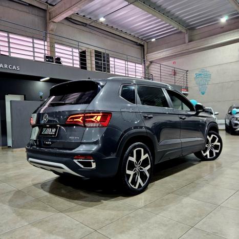 VOLKSWAGEN Taos 1.4 16V 4P FLEX 250 TSI HIGHLINE AUTOM�TICO, Foto 4