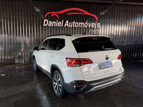 VOLKSWAGEN Taos 1.4 16V 4P FLEX 250 TSI COMFORTLINE AUTOM�TICO, Foto 8