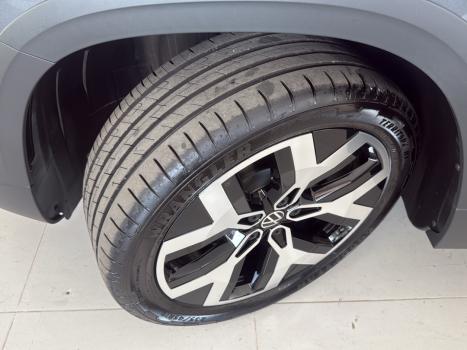 VOLKSWAGEN Taos 1.4 16V 4P FLEX 250 TSI HIGHLINE AUTOM�TICO, Foto 15