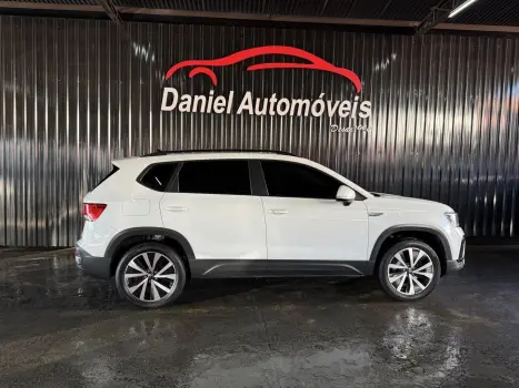 VOLKSWAGEN Taos 1.4 16V 4P FLEX 250 TSI COMFORTLINE AUTOM�TICO, Foto 4