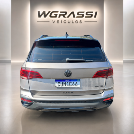 VOLKSWAGEN Taos 1.4 16V 4P FLEX 250 TSI HIGHLINE AUTOM�TICO, Foto 4
