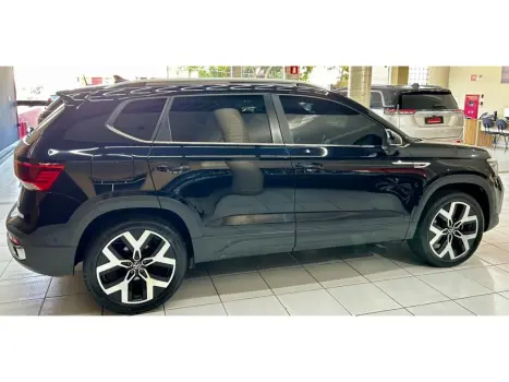 VOLKSWAGEN Taos 1.4 16V 4P FLEX 250 TSI HIGHLINE AUTOM�TICO, Foto 4