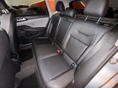 VOLKSWAGEN Taos 1.4 16V 4P FLEX 250 TSI COMFORTLINE AUTOM�TICO, Foto 16