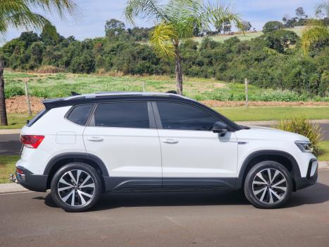 VOLKSWAGEN Taos 1.4 16V 4P FLEX 250 TSI HIGHLINE AUTOM�TICO, Foto 8