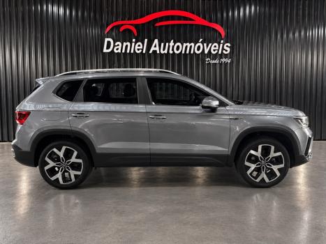 VOLKSWAGEN Taos 1.4 16V 4P FLEX 250 TSI HIGHLINE AUTOMÁTICO, Foto 4