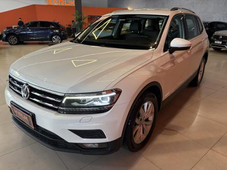 VOLKSWAGEN Tiguan 1.4 250 TSI TOTAL FLEX ALLSPACE COMFORTLINE TURBO AUTOM�TICO TIPTRONIC, Foto 3